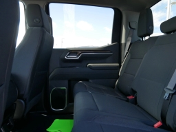 Chevrolet Silverado 1500 LT 4WD Crew Cab 147" 2026