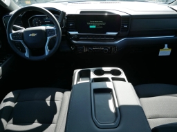 Chevrolet Silverado 1500 LT 4WD Crew Cab 147" 2026