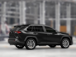 Toyota RAV4 XLE Premium FWD (Natl) 2025