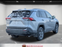 Toyota RAV4 XLE AWD (Natl) 2025