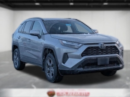 Toyota RAV4 XLE AWD (Natl) 2025