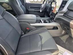 Ram 2500 Laramie 4x4 Crew Cab 6'4" Box 2026