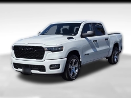 Ram 1500 Express 4x2 Crew Cab 5'7" Box 2026