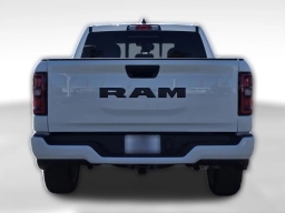 Ram 1500 Express 4x2 Crew Cab 5'7" Box 2026