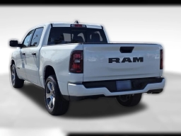 Ram 1500 Express 4x2 Crew Cab 5'7" Box 2026