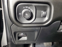 Ram 1500 Tradesman 4x2 Crew Cab 5'7" Box 2026