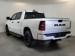 Ram 1500 Express 4x4 Crew Cab 5'7" Box 2026