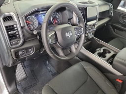 Ram 1500 Express 4x4 Crew Cab 5'7" Box 2026