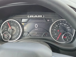 Ram 1500 Express 4x4 Crew Cab 5'7" Box 2026