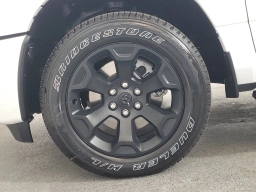 Ram 1500 Express 4x4 Crew Cab 5'7" Box 2026