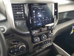 Ram 1500 Express 4x4 Crew Cab 5'7" Box 2026