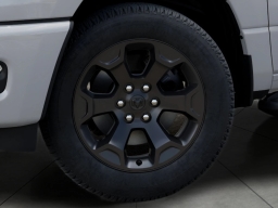 Ram 1500 Express 4x4 Crew Cab 5'7" Box 2026