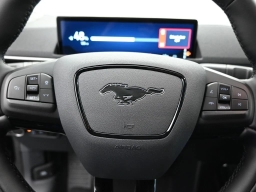 Ford Mustang Mach-E Select RWD 2026