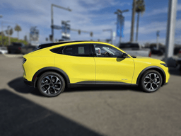 Ford Mustang Mach-E Select AWD 2025