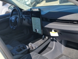 Ford Mustang Mach-E Select AWD 2025