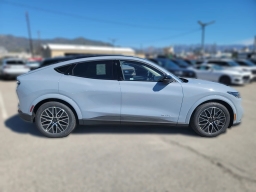 Ford Mustang Mach-E Premium RWD 2026