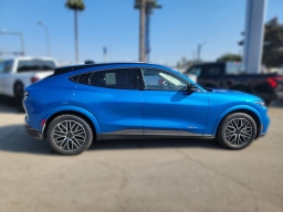 Ford Mustang Mach-E Premium RWD 2025