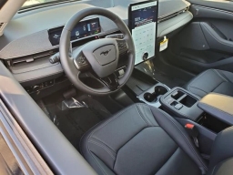 Ford Mustang Mach-E Premium RWD 2025