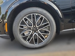 Ford Mustang Mach-E Premium RWD 2025