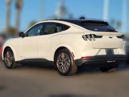 Ford Mustang Mach-E Premium RWD 2026