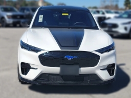 Ford Mustang Mach-E GT AWD 2026