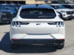 Ford Mustang Mach-E GT AWD 2026