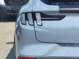 Ford Mustang Mach-E GT AWD 2025