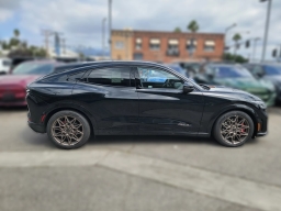 Ford Mustang Mach-E GT AWD 2025