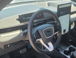 Ford Mustang Mach-E GT AWD 2025