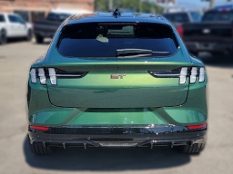 Ford Mustang Mach-E GT AWD 2025