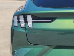 Ford Mustang Mach-E GT AWD 2025