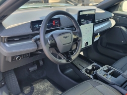 Ford Mustang Mach-E GT AWD 2025