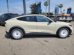 Ford Mustang Mach-E GT AWD 2025