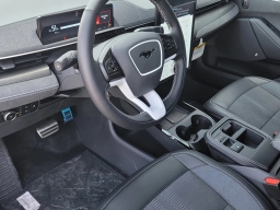 Ford Mustang Mach-E GT AWD 2025