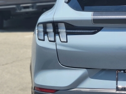 Ford Mustang Mach-E GT AWD 2025