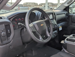 Chevrolet Silverado 1500 Custom 2WD Crew Cab 147" 2026