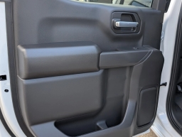 Chevrolet Silverado 1500 Custom 2WD Crew Cab 147" 2026