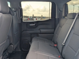 Chevrolet Silverado 1500 Custom 2WD Crew Cab 147" 2026