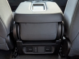 Chevrolet Silverado 1500 Custom 2WD Crew Cab 147" 2026