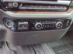 Chevrolet Silverado 1500 RST 2WD Crew Cab 147" 2026