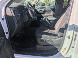 Chevrolet Silverado 1500 Custom 4WD Crew Cab 157" 2026