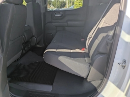 Chevrolet Silverado 1500 Custom 4WD Crew Cab 157" 2026