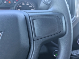 Chevrolet Silverado 1500 Custom 4WD Crew Cab 157" 2026