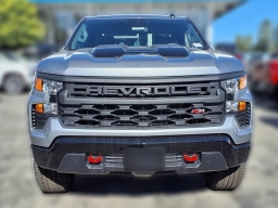 Chevrolet Silverado 1500 Custom Trail Boss 4WD Crew Cab 157" 2026