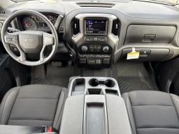 Chevrolet Silverado 1500 Custom Trail Boss 4WD Crew Cab 157" 2026