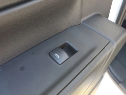 Chevrolet Silverado 1500 Custom Trail Boss 4WD Crew Cab 147" 2026