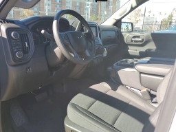 Chevrolet Silverado 1500 Custom Trail Boss 4WD Crew Cab 147" 2026