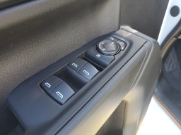 Chevrolet Silverado 1500 Custom Trail Boss 4WD Crew Cab 147" 2026