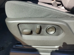 Chevrolet Silverado 1500 Custom Trail Boss 4WD Crew Cab 147" 2026