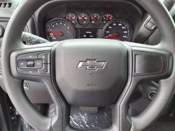 Chevrolet Silverado 1500 Custom Trail Boss 4WD Crew Cab 157" 2026